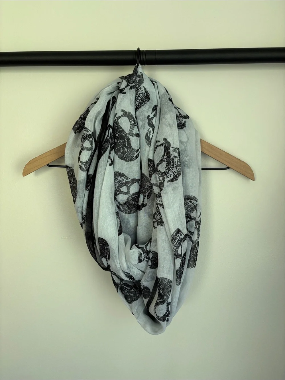 Lightweight Skull Print Infinity Scarf WHITE BLACK GREY HALLOWEEN